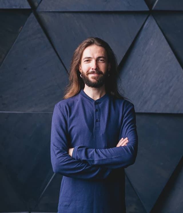 Андрей Омкар